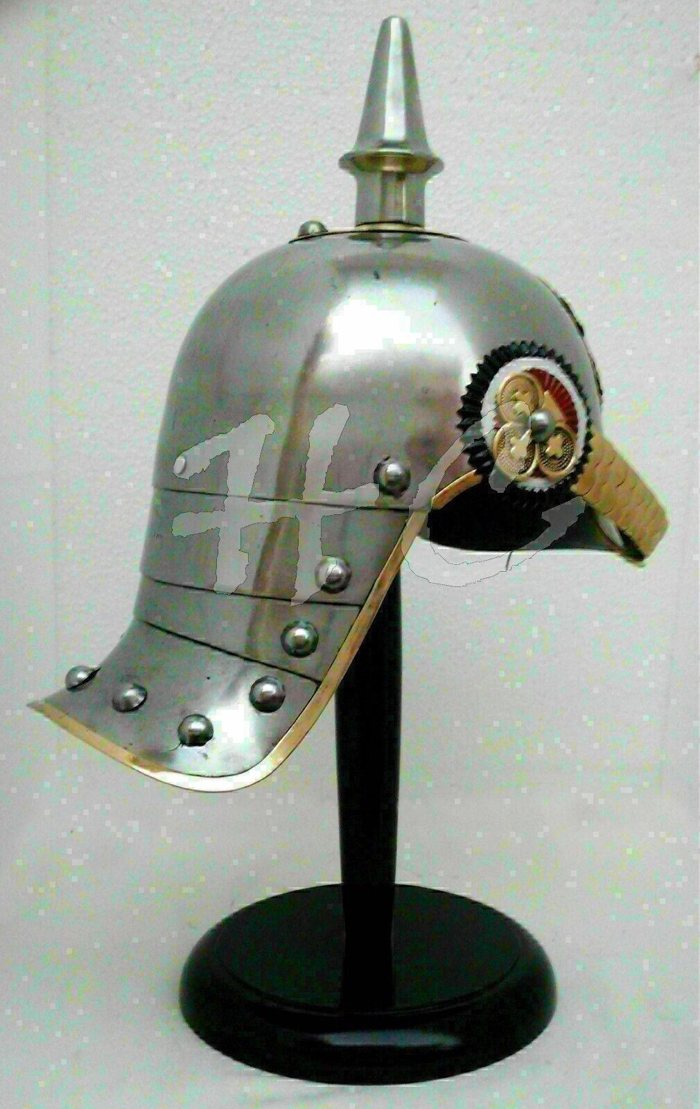 Casco de acero de armadura alemana Caballero medieval Casco alemán de latón Regalo de Halloween 