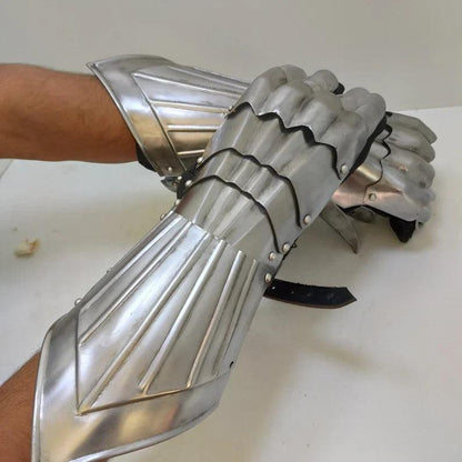 Medieval Warrior Steel Gothic Knight Style Warrior Functional Gloves & Gauntlets - collectiblegiftitems