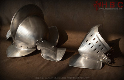 Mittelalterlicher Burgonet-Helm