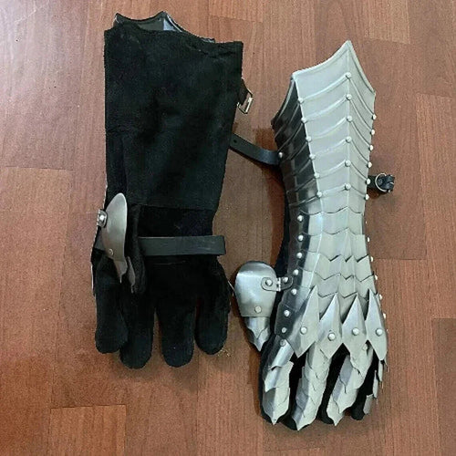 Medieval Metal Gauntlets Gothic Armor Gloves Pair