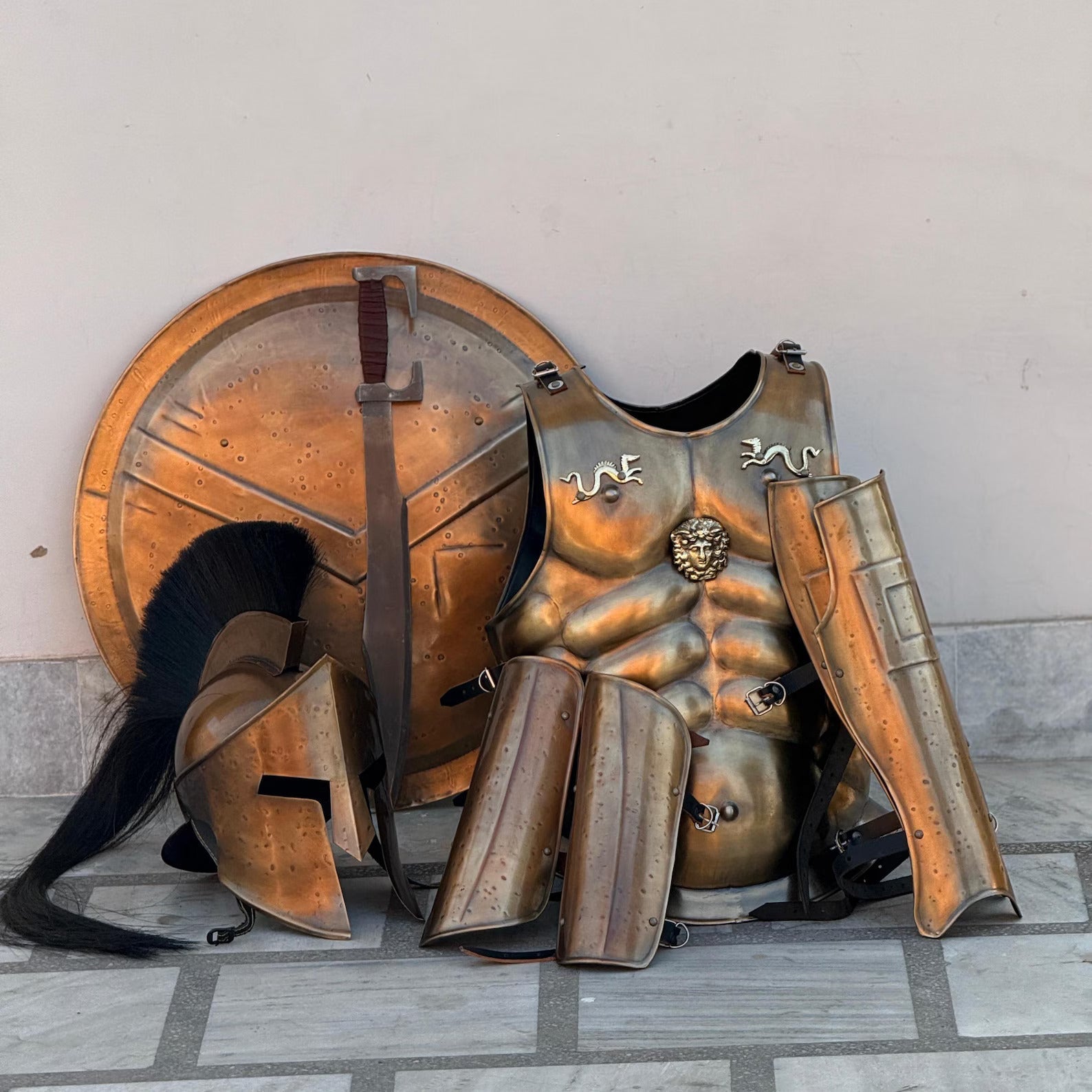 Spartan Armor Set, Full Muscle King Leonidas 300 Spartan Costume, Medieval Greek Armor with Helmet, Arm & Leg Armor, Perfect Christmas Gift for Cosplay & Re-enactments