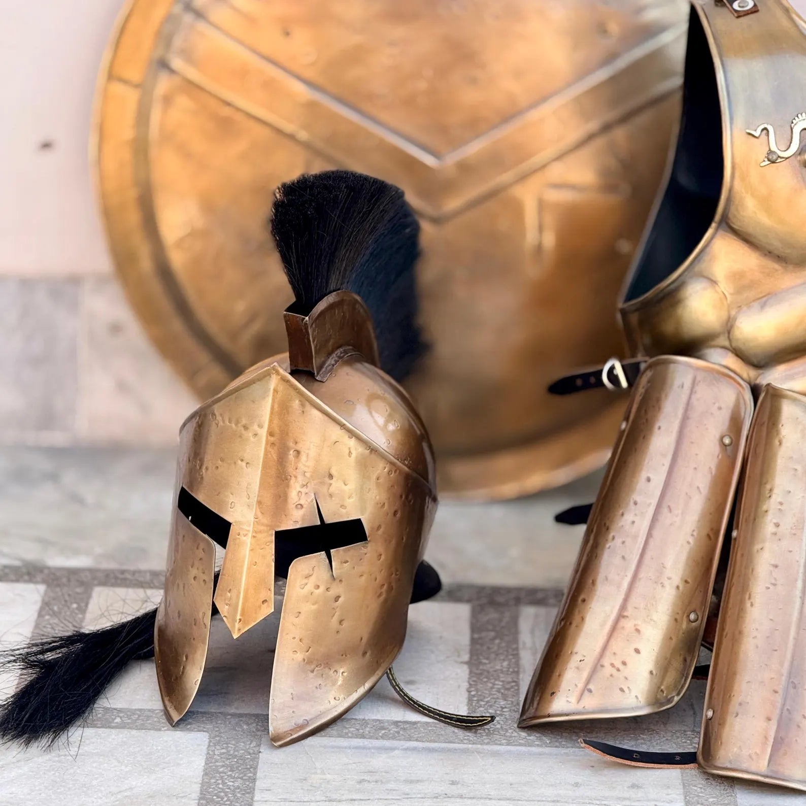 Spartan Armor Set, Full Muscle King Leonidas 300 Spartan Costume, Medieval Greek Armor with Helmet, Arm & Leg Armor, Perfect Christmas Gift for Cosplay & Re-enactments