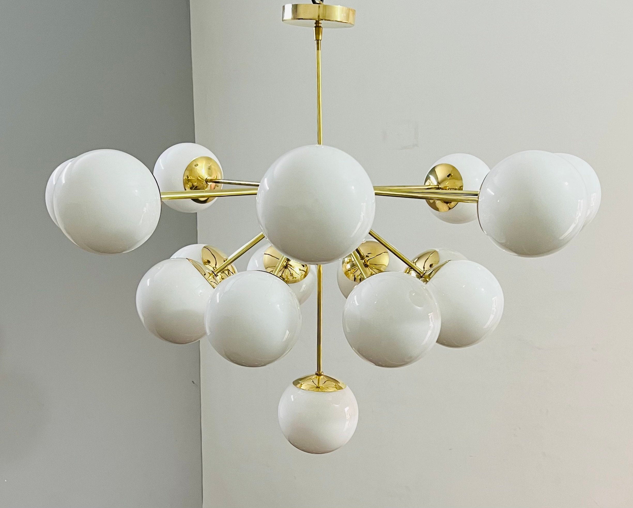 17 Arms Handmade Polished Brass Sputnik Chandelier