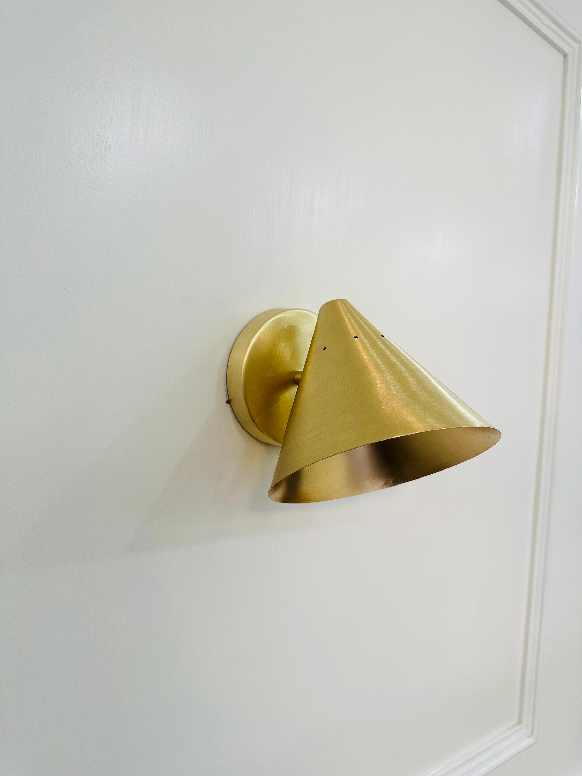 Handcrafted Modern Decorative Wall Scone Cone Light