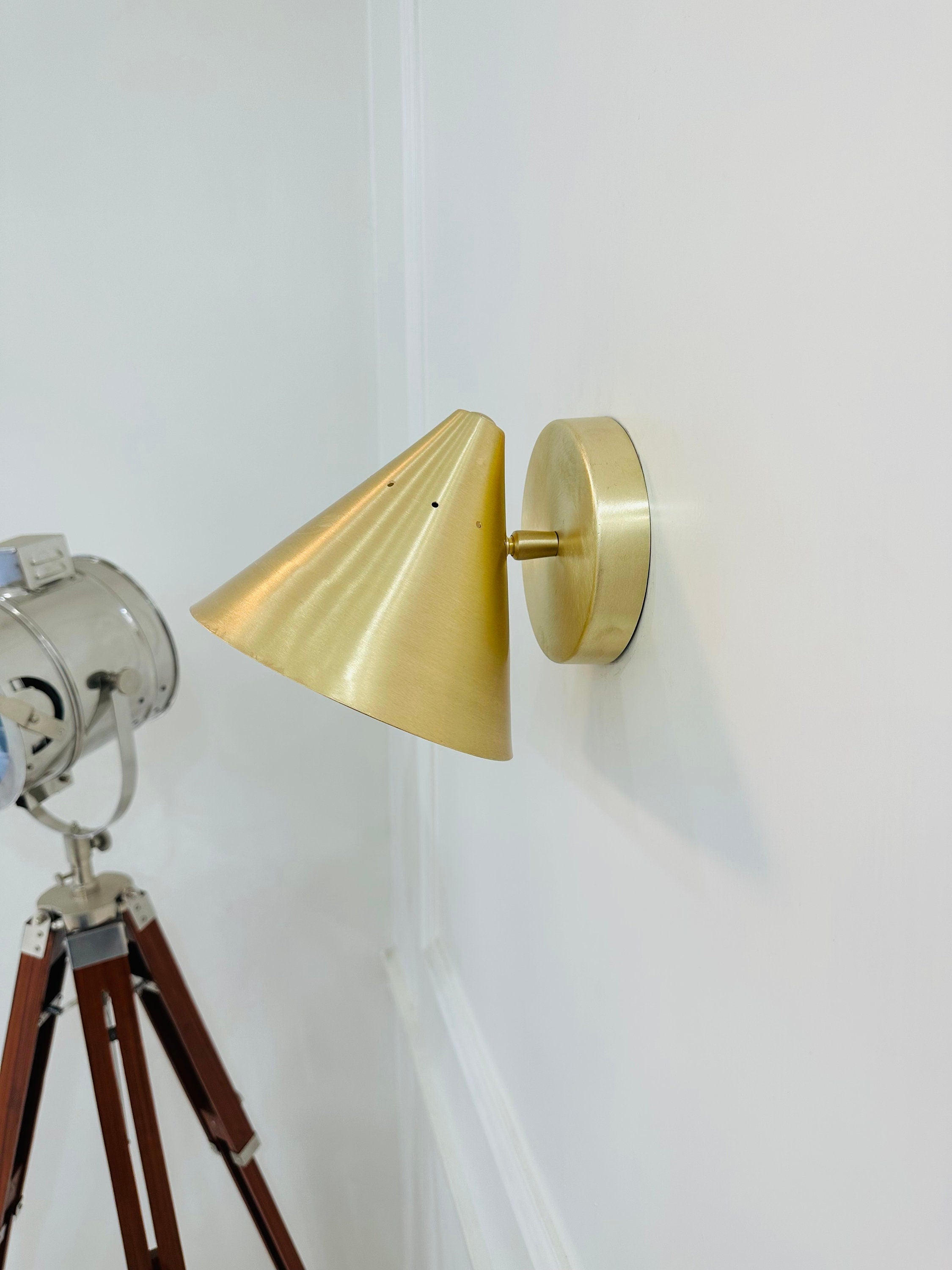 Handcrafted Modern Decorative Wall Scone Cone Light