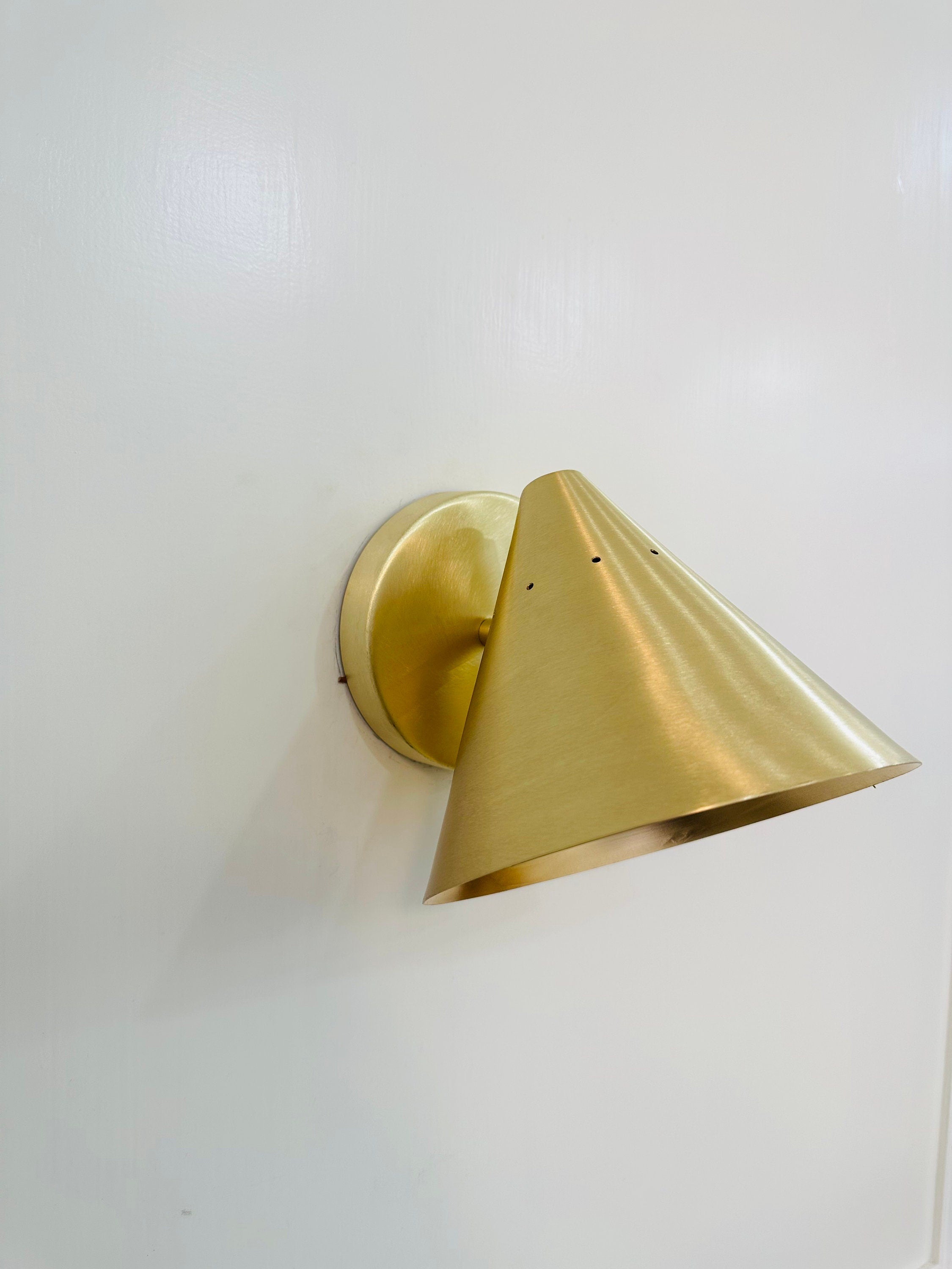 Handcrafted Modern Decorative Wall Scone Cone Light