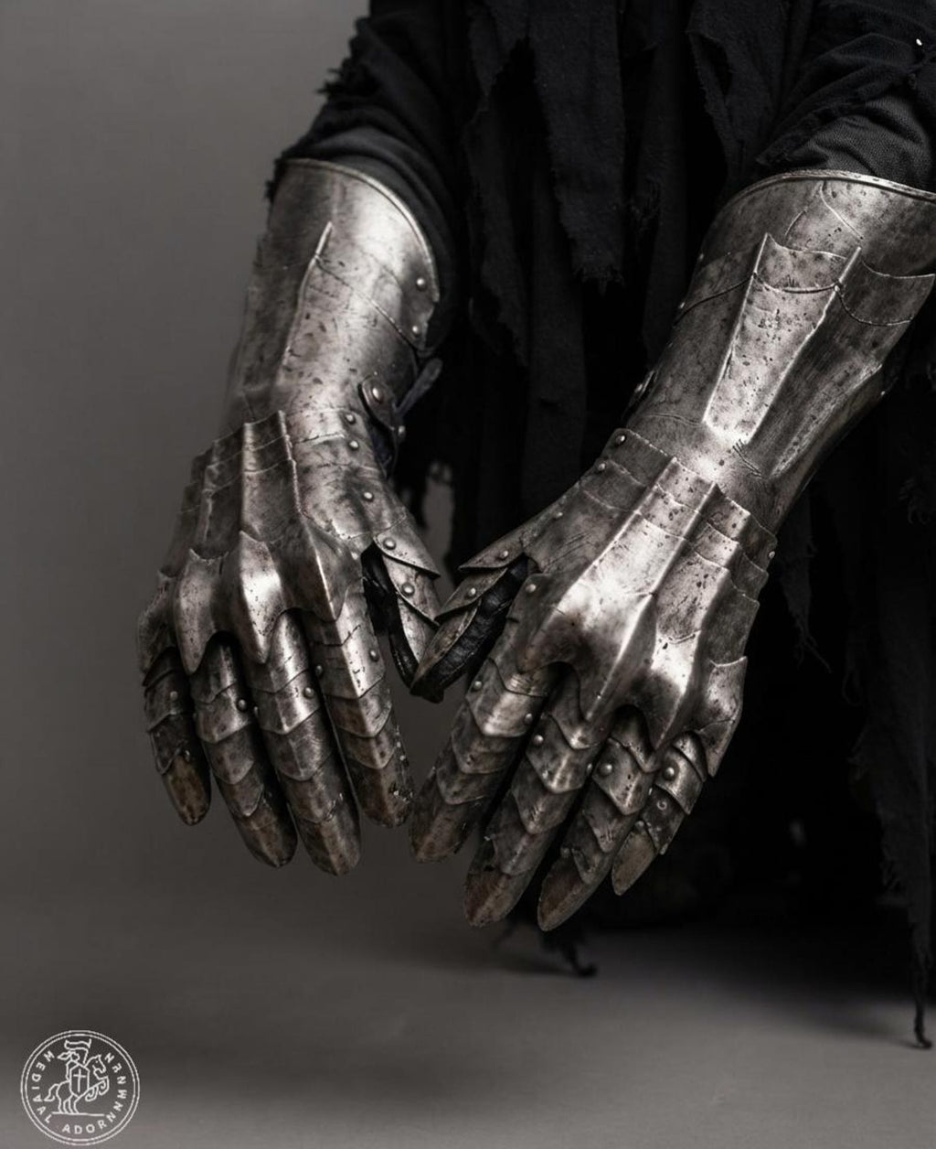 Nazgul Ringwraith Full Body Costume – Witchking of Angmar Grim Reaper Cape & Dark Rider Cosplay for Halloween or LARP