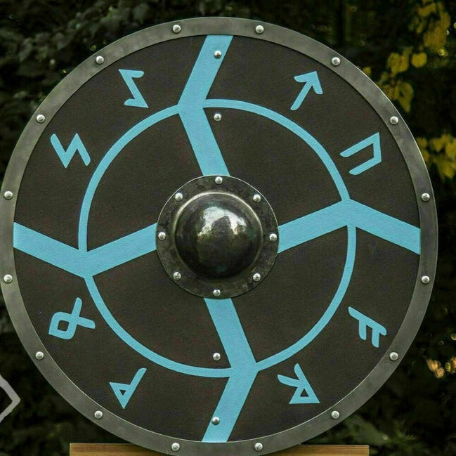 Escudo vikingo de runas de tormenta y relámpagos de cara lisa