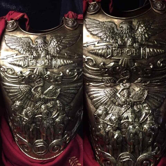 Caballero medieval armadura de coraza romana traje de peto cincelado hecho a mano auténtico latón o acero calibre 18