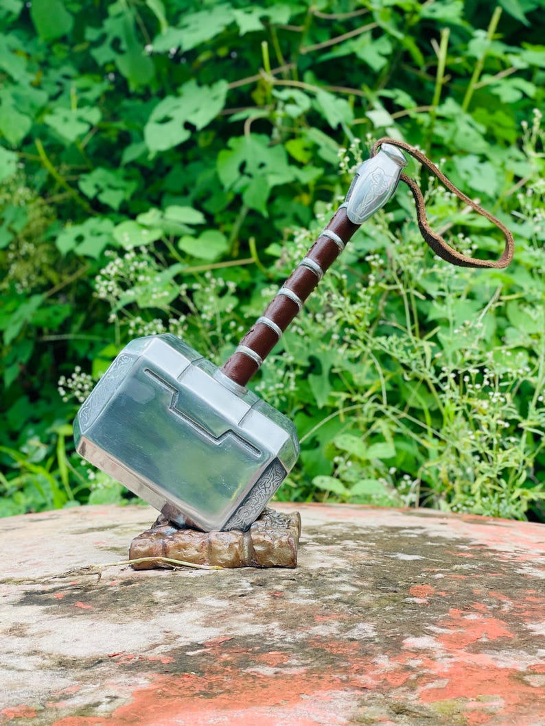 Captain America Shield and Thor Hammer, Stormbreaker Hammer Battle Marvel Shield Combo – Best Marvel Shield and Hammer